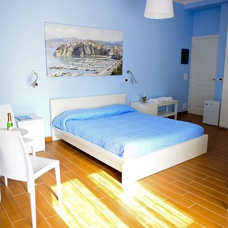 I Delfini Bed and Breakfast Agropoli Eksteriør billede